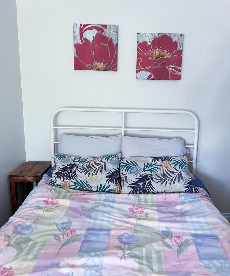 Calgary Mountain Gorgeous Single House Close Airport & Free Parking Appartement Buitenkant foto